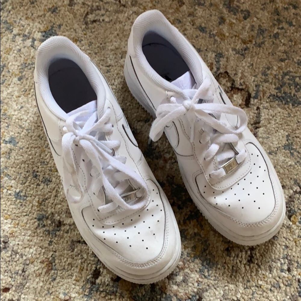 Nike boys size 6